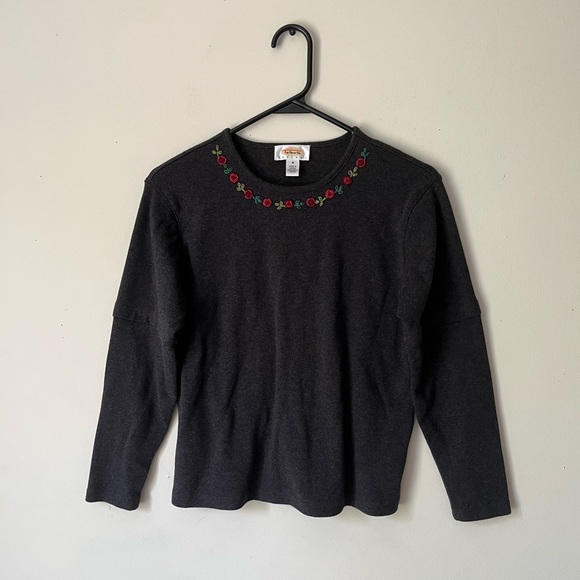 *SOLD* Vintage Talbots floral embroidered long sleeve - Picture 1 of 5